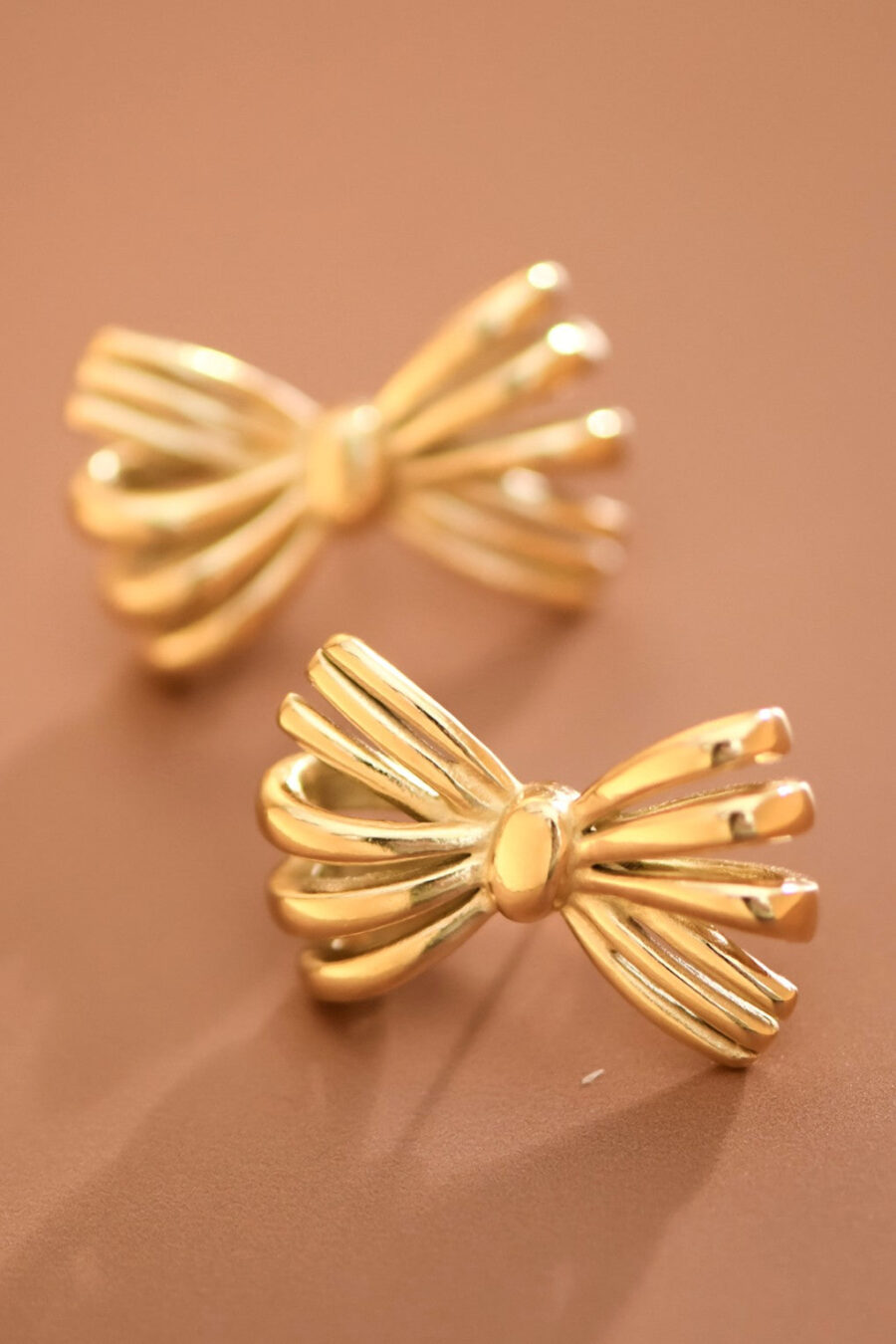 Violet 18K Bow Stud Earrings