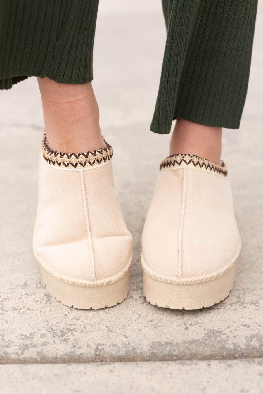 DSC6930.jpg Brixley Beige Suede Clog