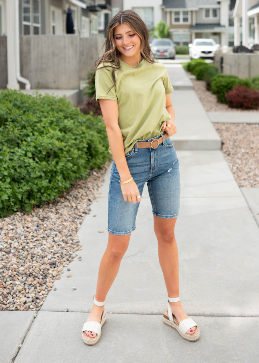 Peony Olive Basic Tee