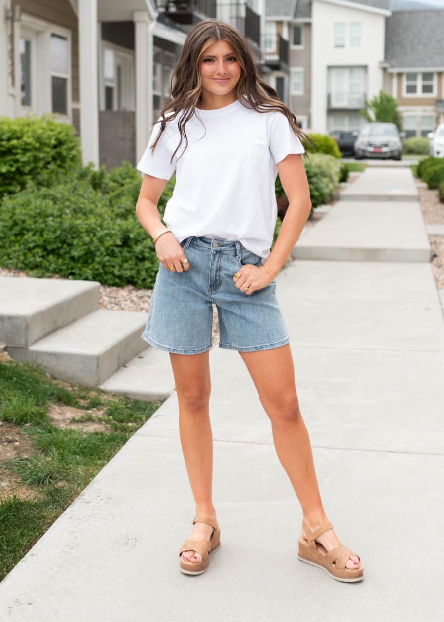 Peony White Basic Tee